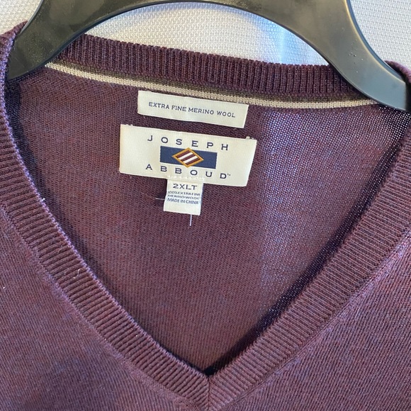 JOSEPH ABBOUD EXTRA FINE MERINO WOOL MENS SWEATER - Picture 2 of 4